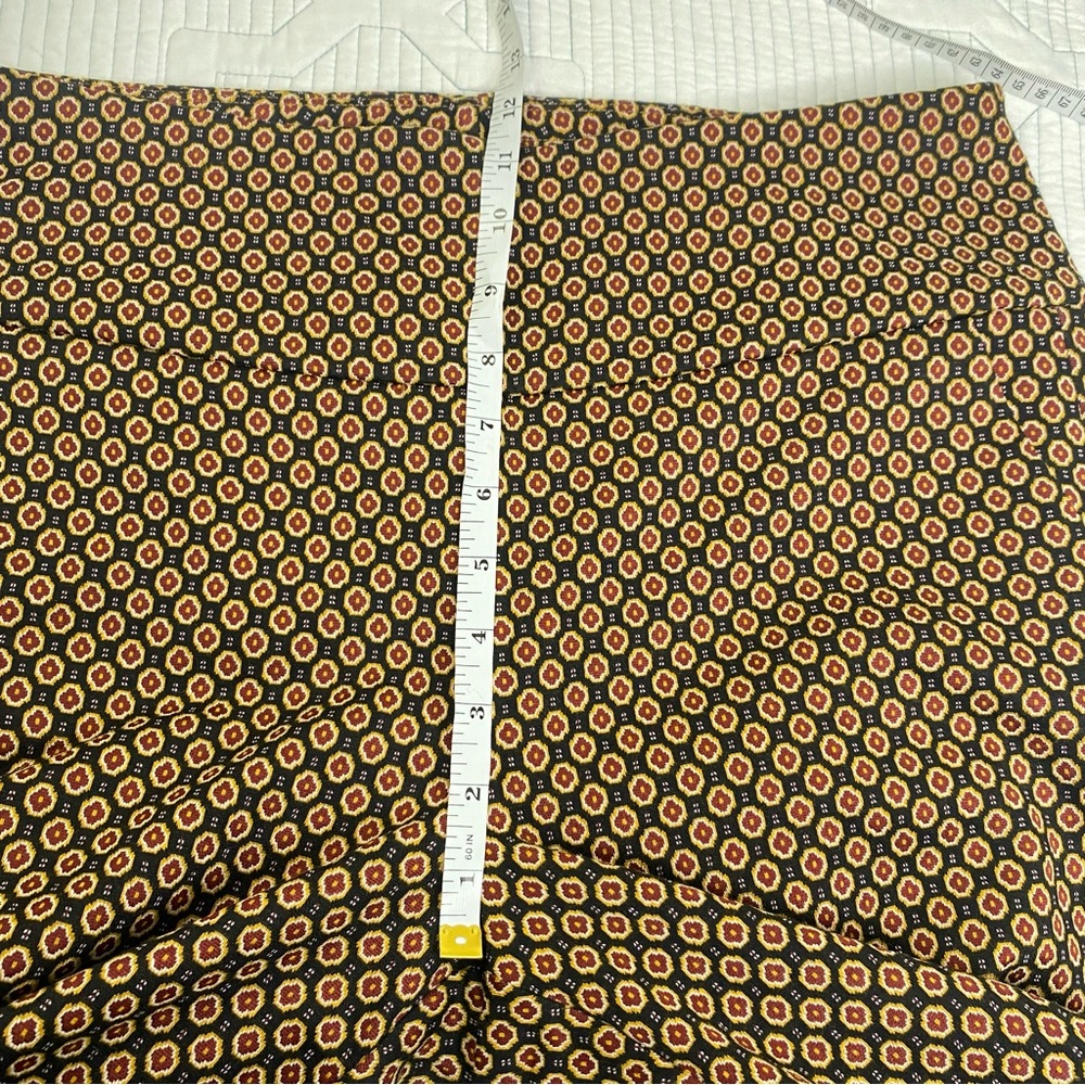 Cabi Dandy Kick Flare Crop High Rise Pants #4689 Size L Pull On Medallion Floral - Picture 12 of 14